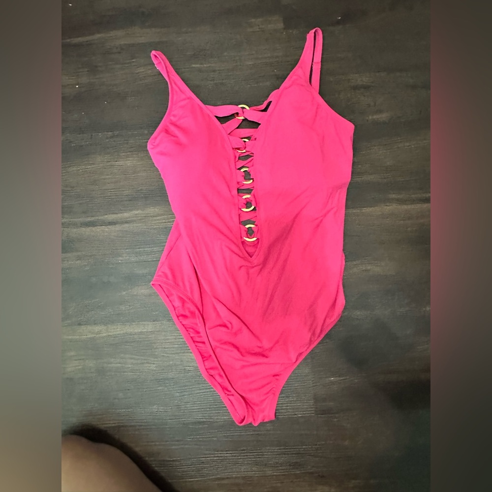 Bleu Rod Beattie Hot Pink One Piece Swimsuit c39